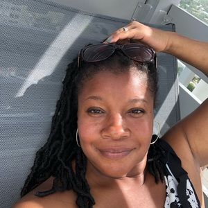 Meet your Posher, Beverly